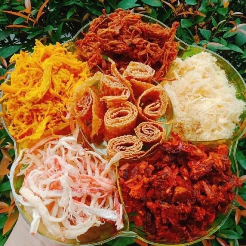 Hộp Khô Mix 6 Vị Bông Mai Tết 2023