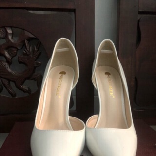 Giày cao gót khoét eo bigtree size 38