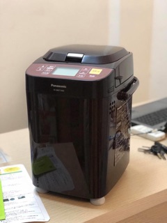 Máy làm bánh mì Panasonic SD-BMT1000