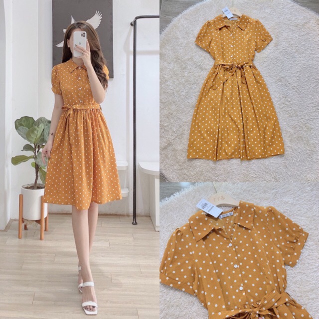 Váy vàng chấm bi cổ đức kèm đai