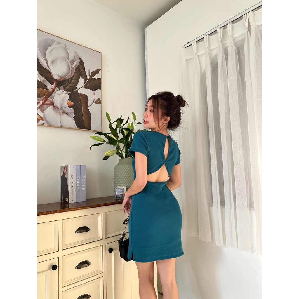 [CHÍNH HÃNG] Đầm body hở lưng tam giác sexy len gân co giãn 4 chiều tay ngắn đi chơi dạo phố La Boutique 2 | LA38 | BigBuy360 - bigbuy360.vn