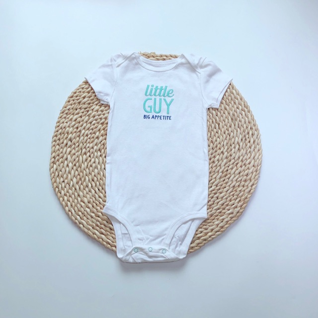 Body chip trắng chữ Little 24m