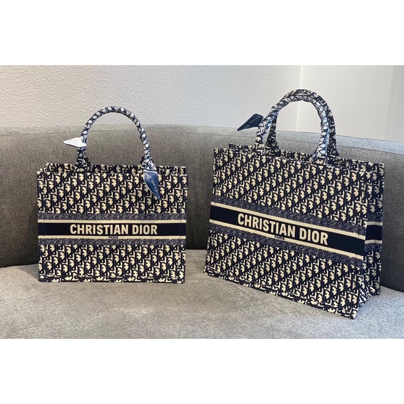Túi hoạ tiết size 36-41 màu xanh than chất đẹp đựng cả thế giới