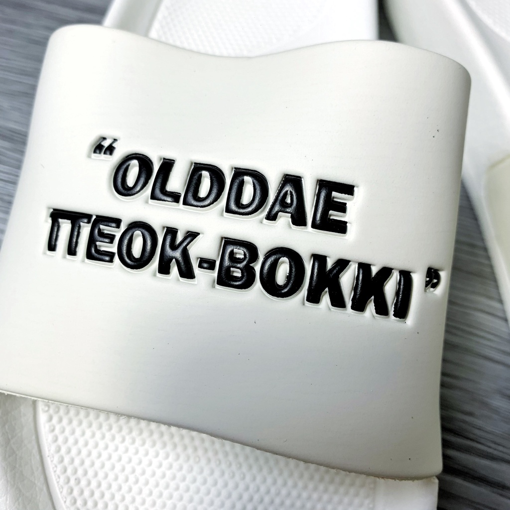 Dép Spao Friends couple đôi đen trắng bé trai bé gái chính hãng