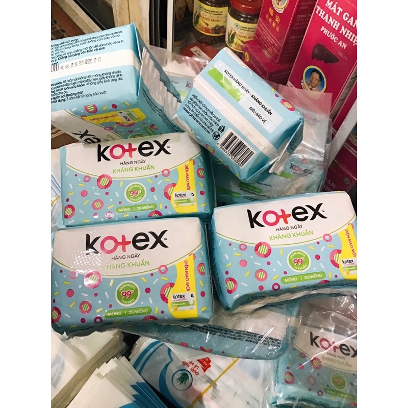 Băng vệ sinh Kotex hàng ngày kháng khuẩn