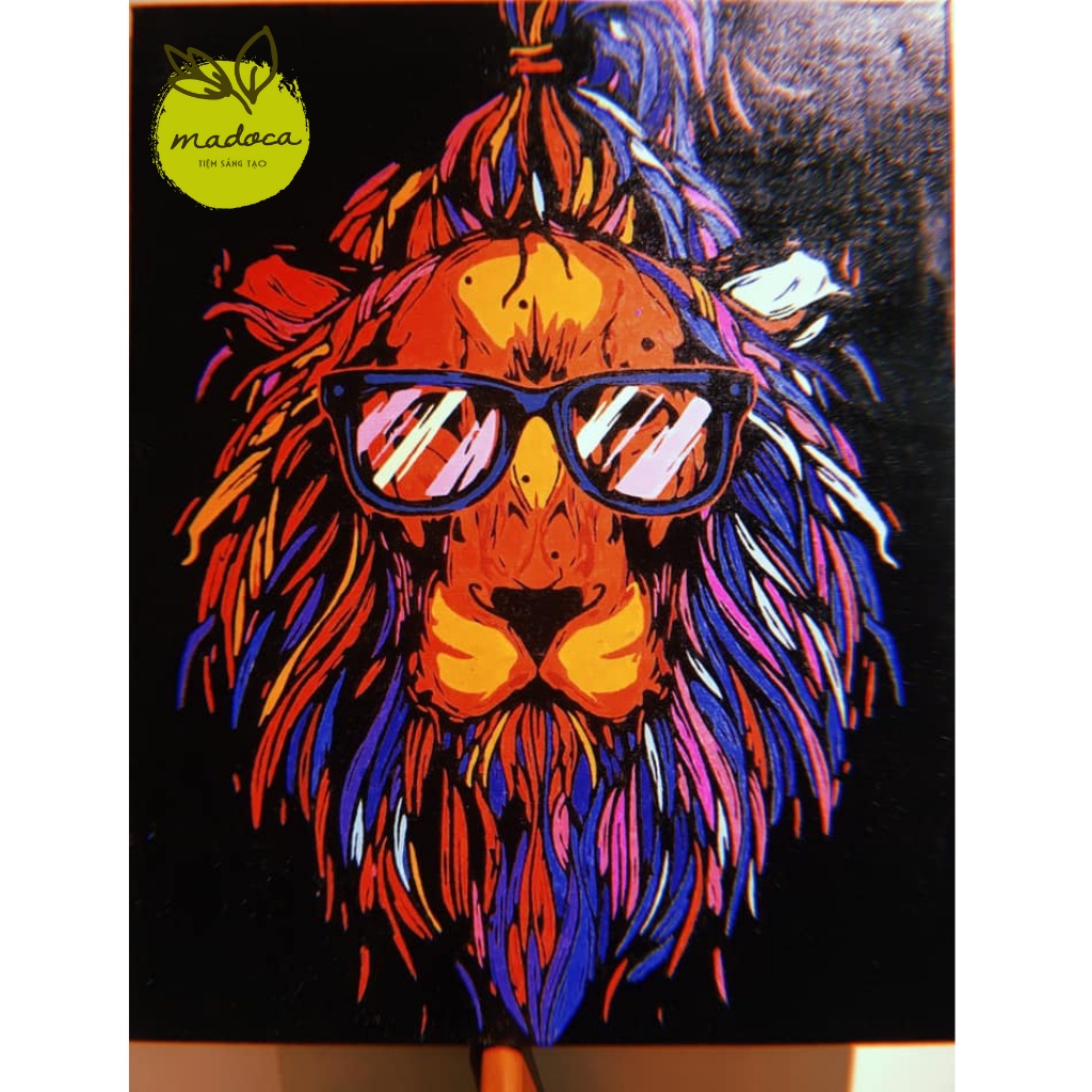 Tranh tô màu số hóa Madoca có khung 40x50cm quý ông sư tử T2056