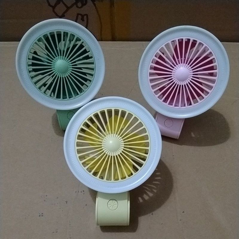 Quạt mini có đèn gấp gọn có đèn cực đẹp