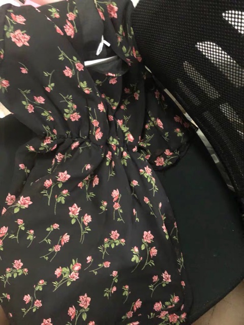 (ẢNH THẬT) Đầm dự tiệc VÁY HOA NHÍ tay lỡ cổ V siêu chất | BigBuy360 - bigbuy360.vn