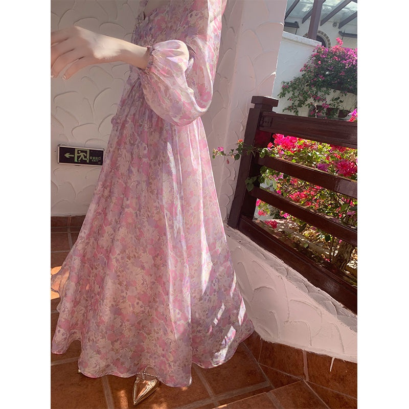 Đầm Dài Cổ Vuông Họa Tiết Hoa Phong Cách Retro