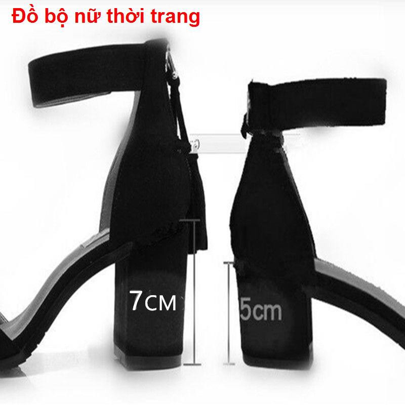 giày gótDép nữ cao gót da lộn khóa trung đế dày từ size 34 đến 40 chuẩn dây kéo sau tua rua1