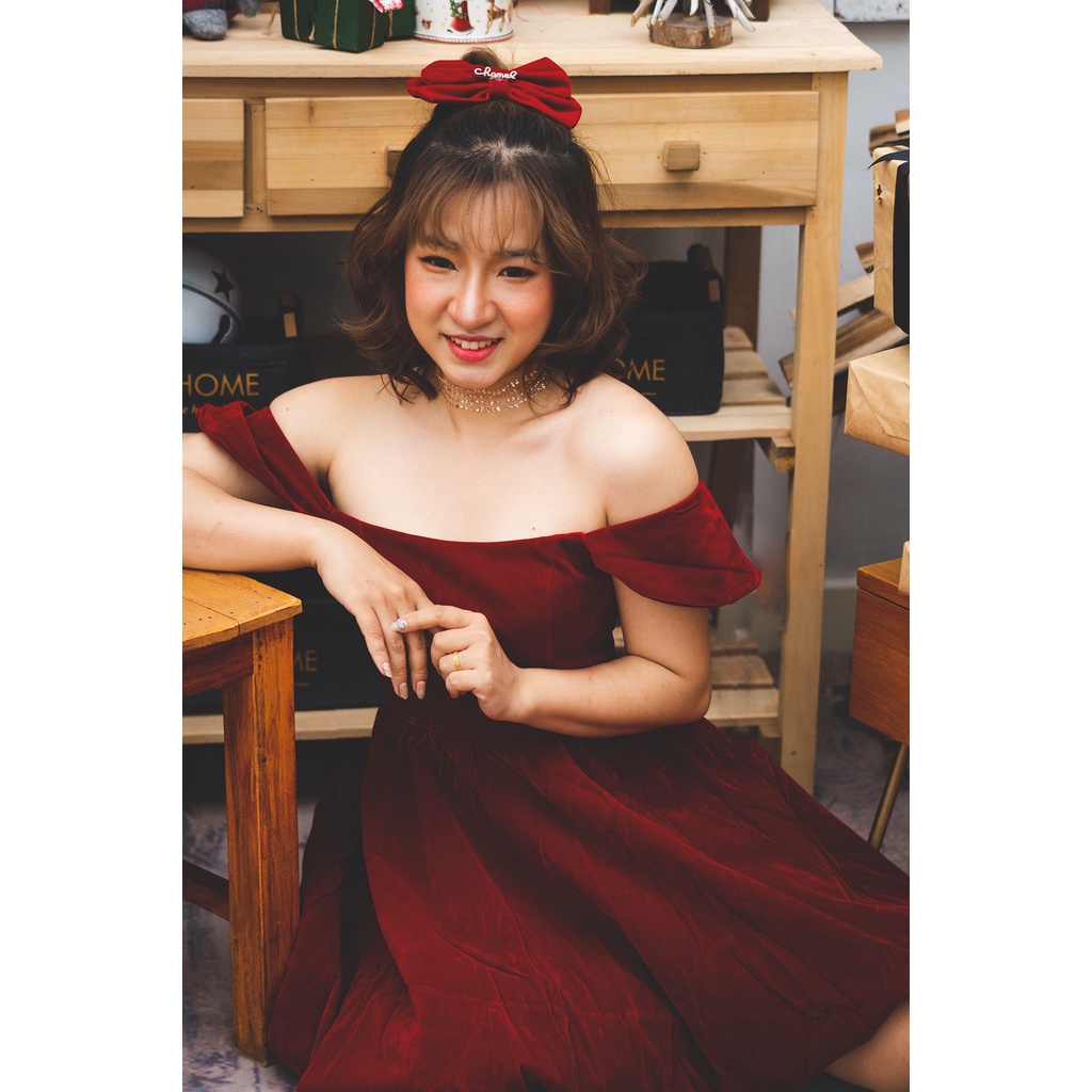 Đầm nhung đỏ cao cấp