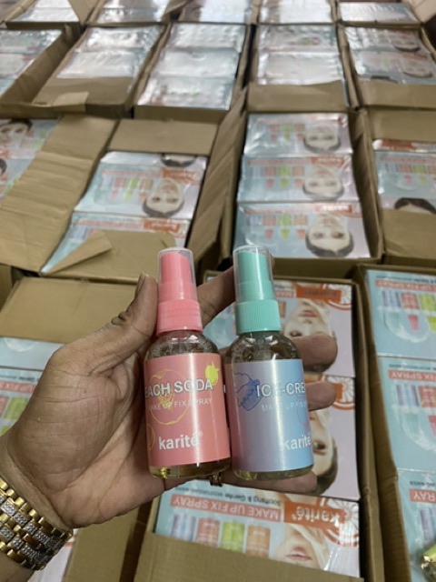 Xịt khoáng khoá nền trang điểm Karite make up fix spray