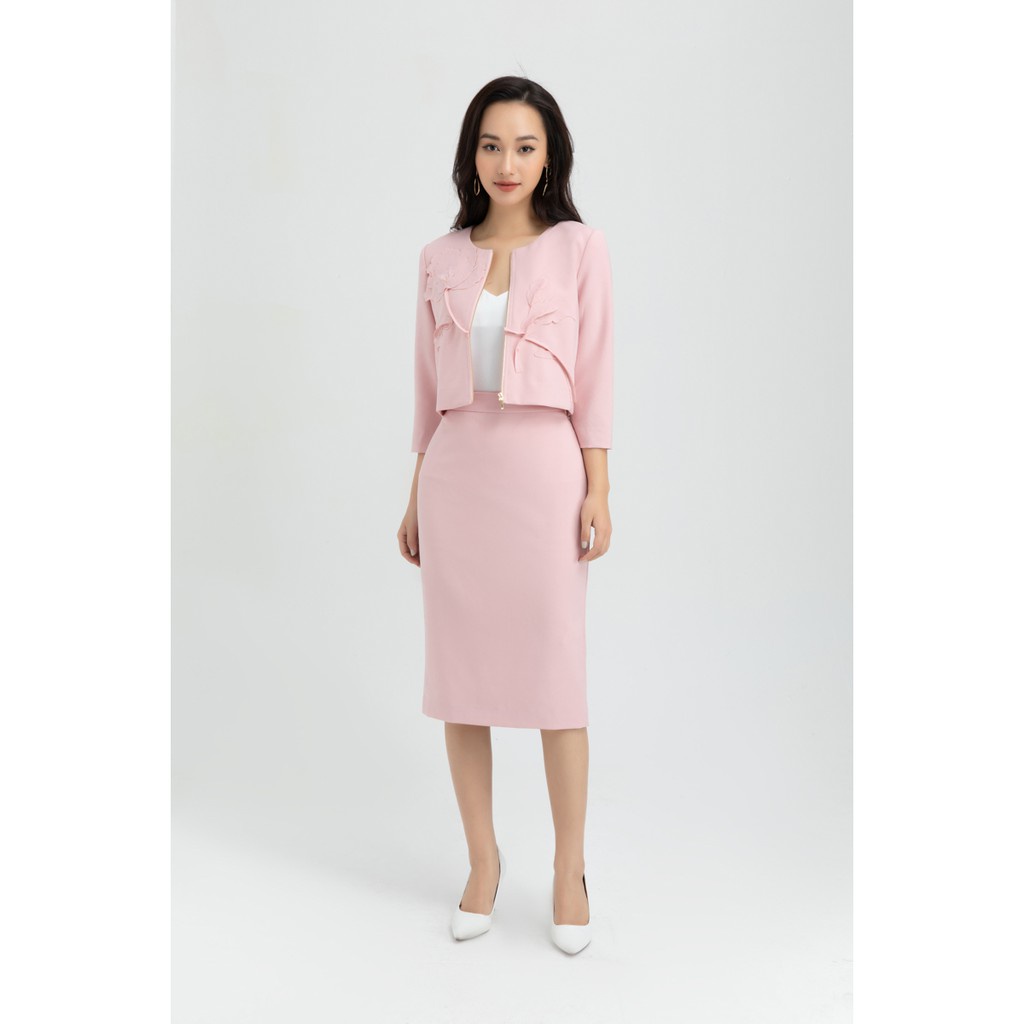 [NHẬP WABRTL5 GIẢM 10% TỐI ĐA 50K ĐH 250K ]Áo Vest Nữ đính hoa nổi IVY moda MS 67C5827