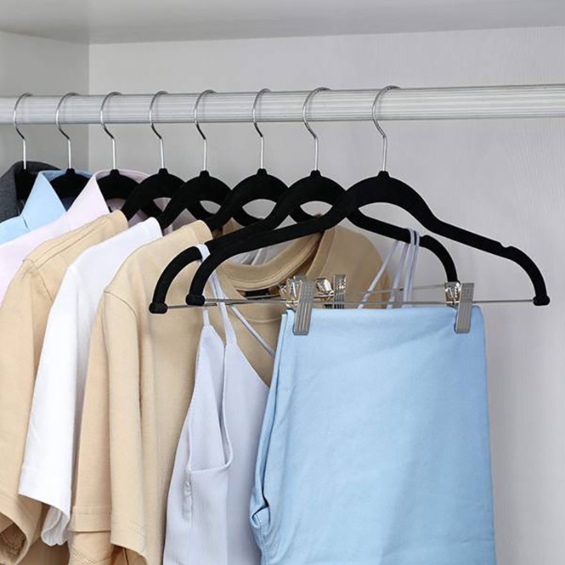 Set 10 Móc Treo Váy Quần Áo Bằng Nhung Đen Siêu Mỏng Không Trượt