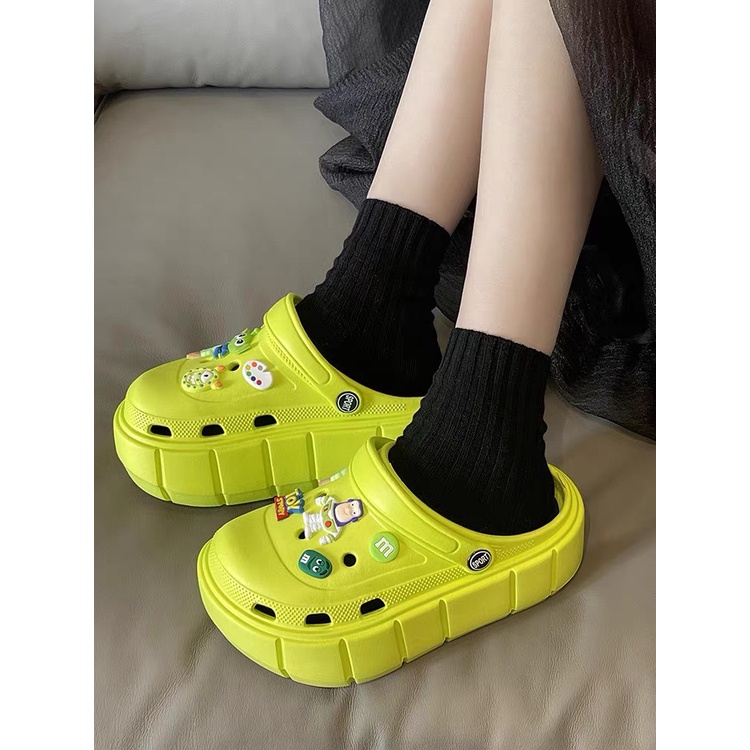 Dép sục nữ 665 chất liệu EVA nhẹ đế cao 6 cm kèm sẵn sticker siêu xinh