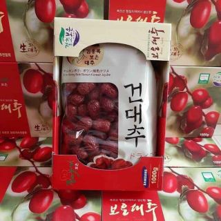 Gần 1kg táo đỏ Hàn Quốc + hộp + túi xách. Date 2025.