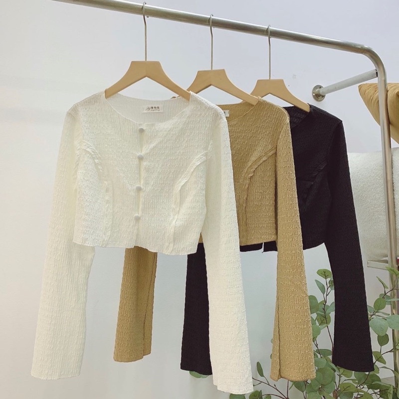 Áo croptop tay dài xốp nhẹ cúc bọc viền bèo hàng quảng châu cao cấp yansoo.vn