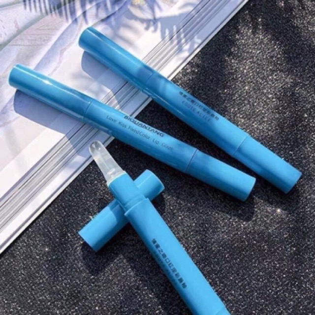 Gel khoá son chống trôi