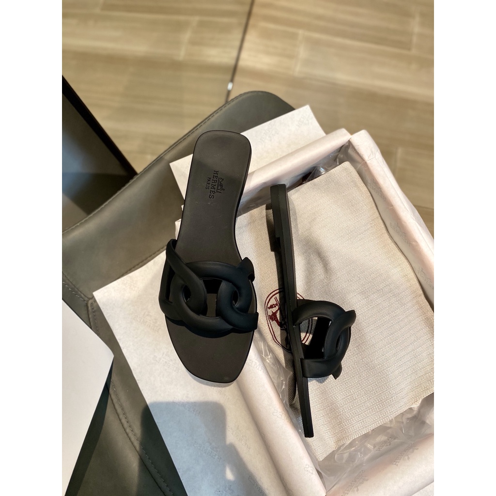 Dép Hermes Đen Mũi Heo Đơn Giản Thời Trang Cổ Điển