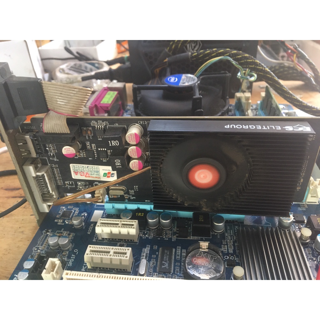 Card màn hình AMD Radeon HD 5450 2GB DDR3