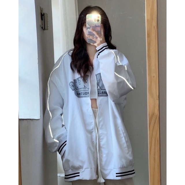 Áo bomber gió chữ