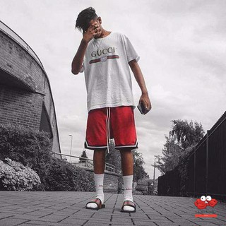 Quần short bóng rổ chữ V