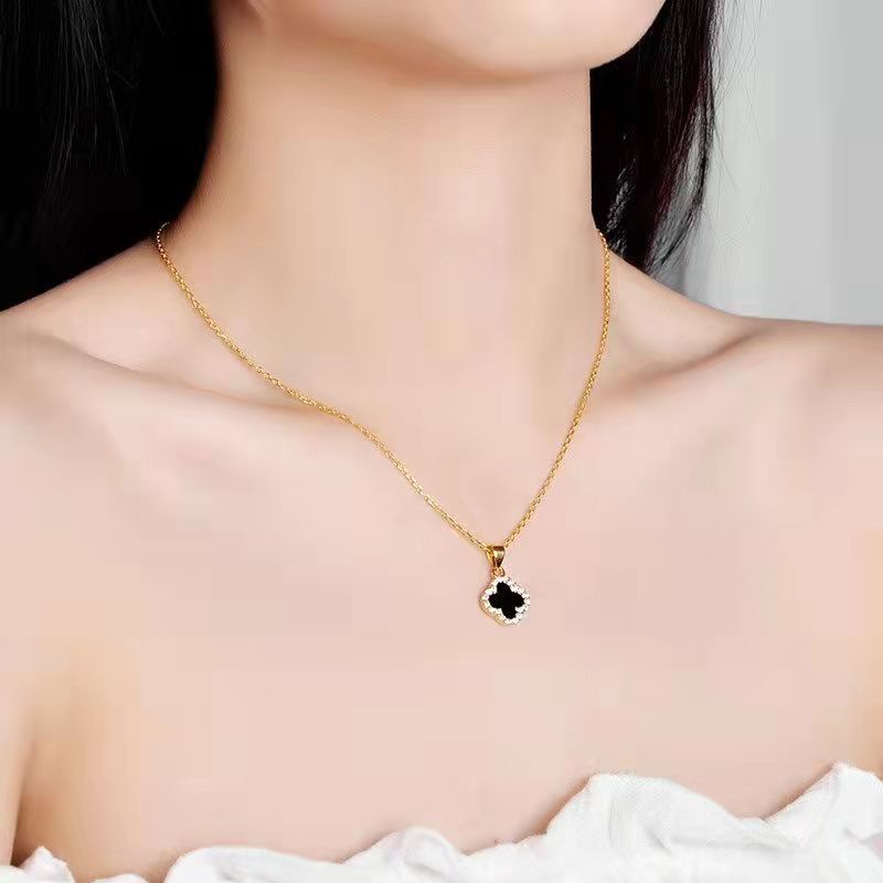 Vòng Cổ Cỏ Ba Lá May Mắn Màu Trắng Đen Kiểu Nhật Hàn Cá Tính
