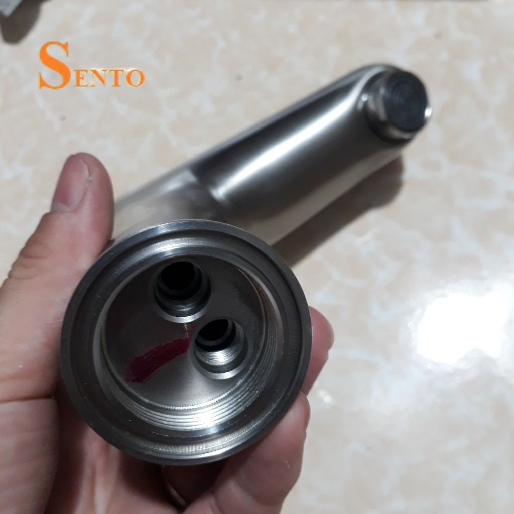 Vòi Rửa Mặt Lavabo Nóng Lạnh INOX 304 N3002 và 2 dây LA EO 20CM