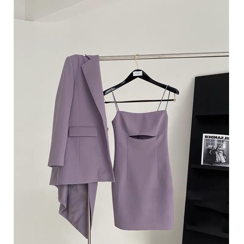 Đầm hai dây khoét eo + áo khoác blazer hai lớp hàng quảng châu