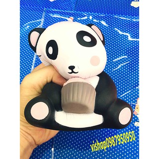 SQUISHY GẤU TRÚC NGỒI ÔM CỐC KEM DÂU