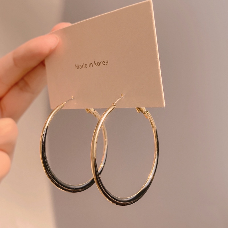 Đôi khuyên tai hình vòng tròn lớn bằng kim loại phong cách Hàn Quốc sang trọng cho nữ