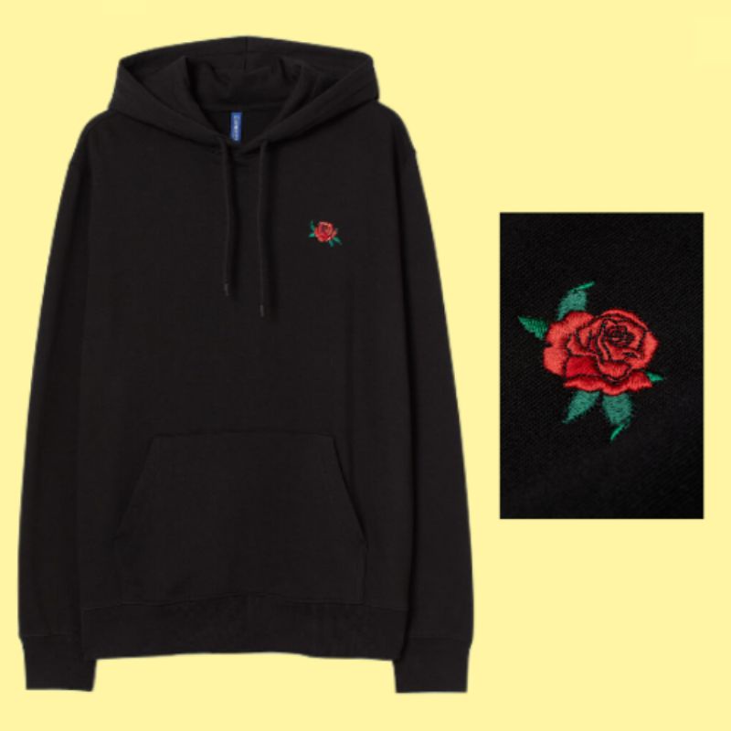 Áo Hoodie màu đen họa tiết hoa hồng H&m