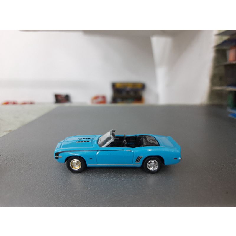 xe Greenlight 1969 Camaro ss màu xanh