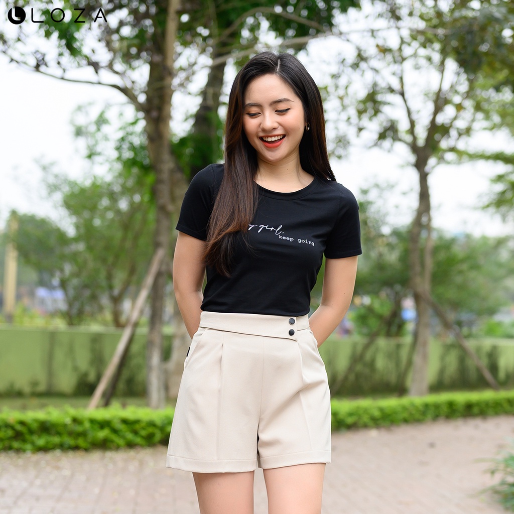 Quần short nữ LOZA cạp lệch đính cúc đen- LQ03109