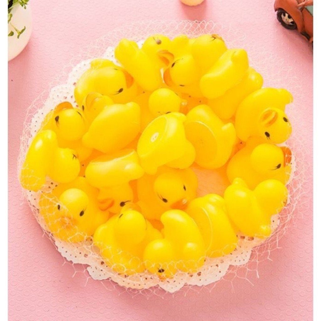 Đàn Vịt Mini 4 Con Thả Bồn Tắm Cho Bé, Đường Kính 4cm