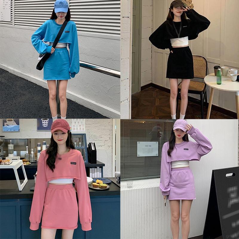 Seto áo sweatshirt tay dài cổ tròn và chân váy mini lưng cao phong cách Hàn Quốc cho nữ