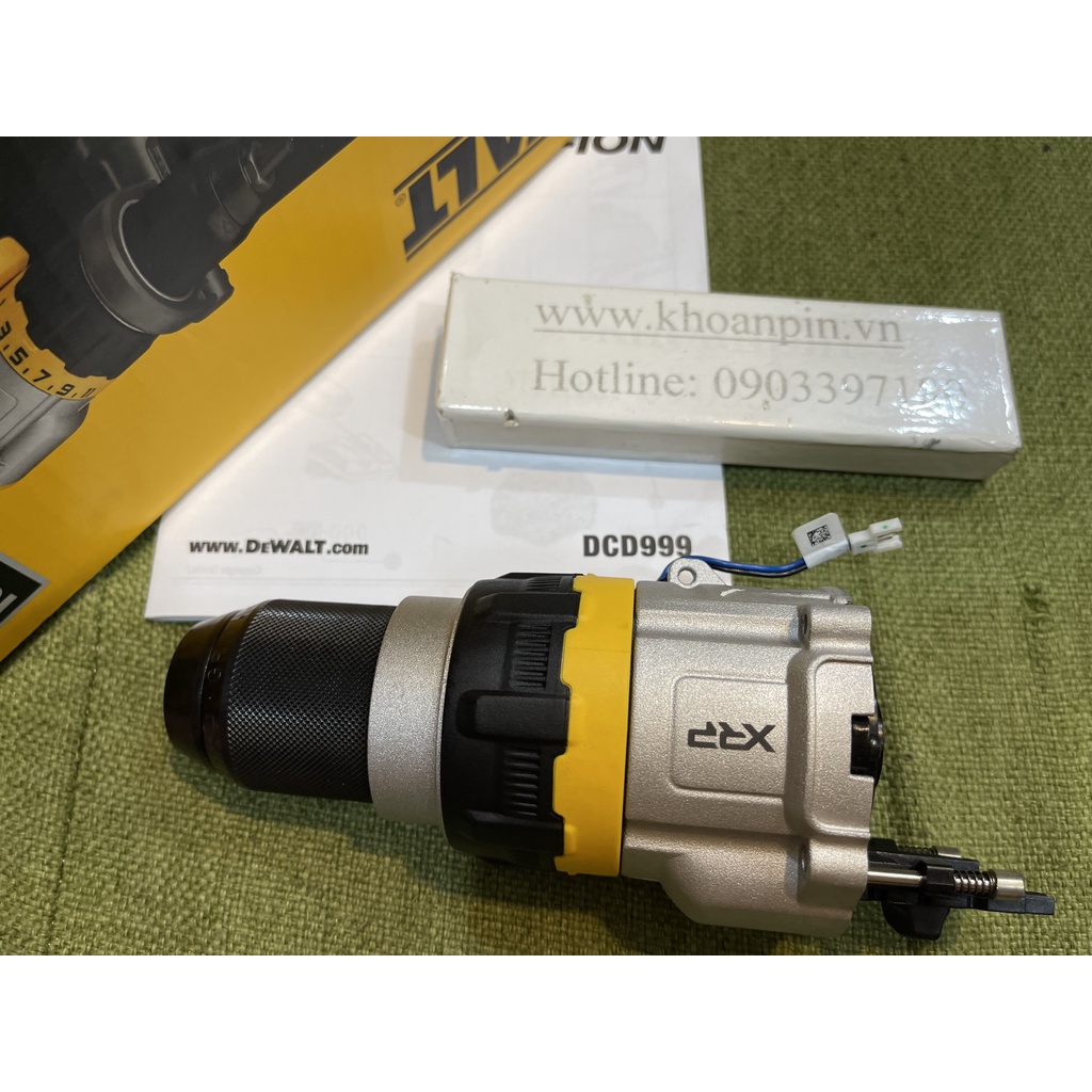 Đầu máy khoan pin Dewalt DCD999