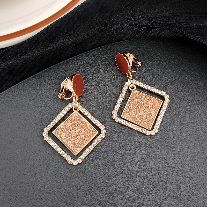 Bông Tai Dáng Dài Không Gây Đau Phong Cách Retro Thời Trang