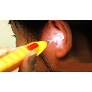 Dụng cụ lấy ráy tai có đèn