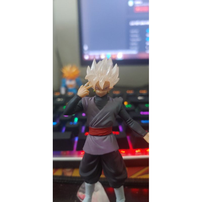 Mô hình dragonball goku rose hg