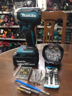 ComBo Vít Makita XDT13