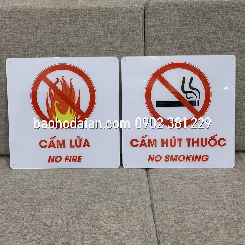 Bảng mica cấm lửa, cấm hút thuốc kích thước 30 x 30cm