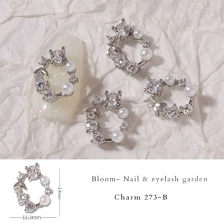 Charm nail gắn móng tay