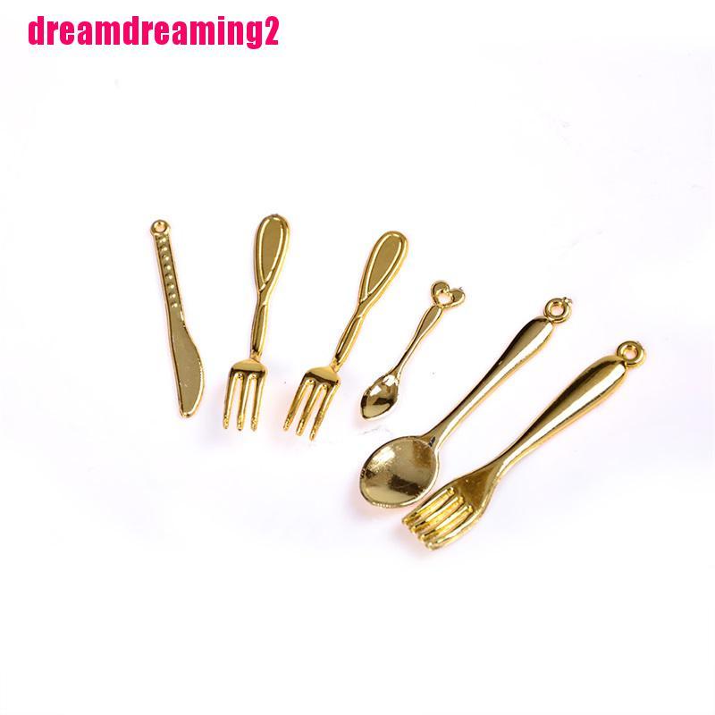 Bộ Bàn Ăn Bằng Nhựa 11 Món Cho Nhà Búp Bê
