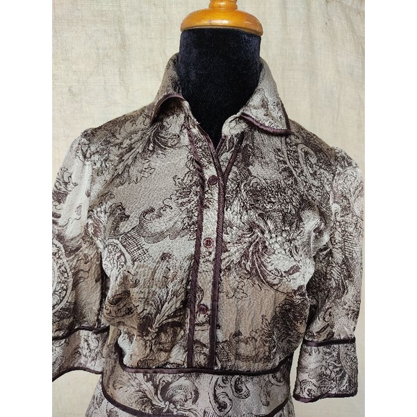 Đầm vải lụa size M