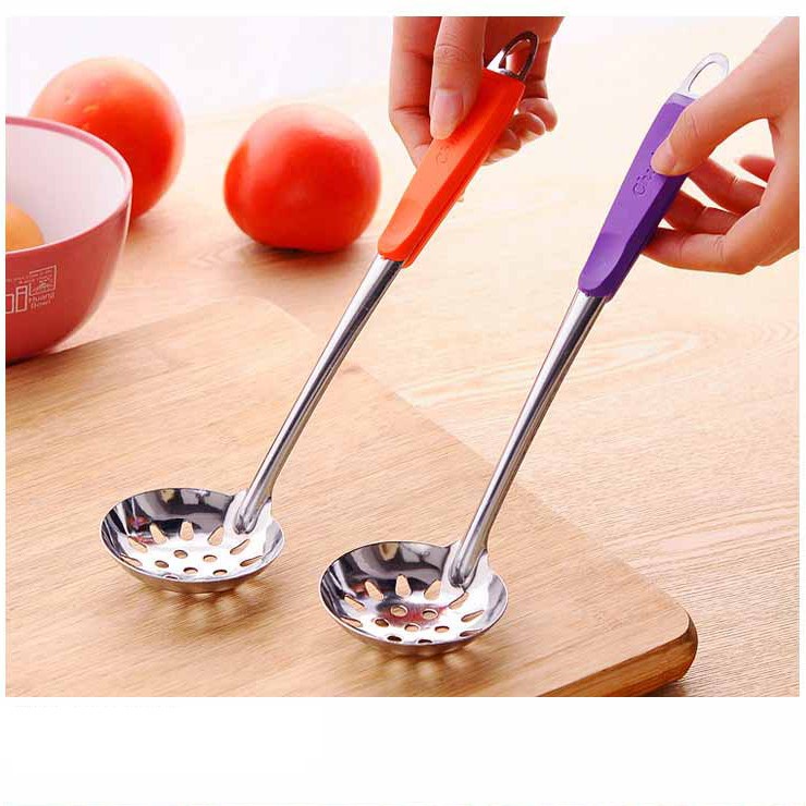 Muôi thủng múc trân châu miệng 5.7cm và dài 24cm, chất liệu thép không rỉ an toàn