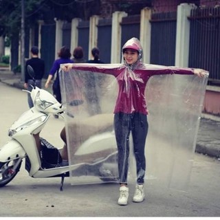 áo mưa trong suốt cánh dơi đi mưa