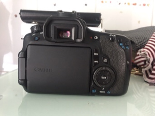 Canon 60D + Lens Tamron 17-50mm f2.8