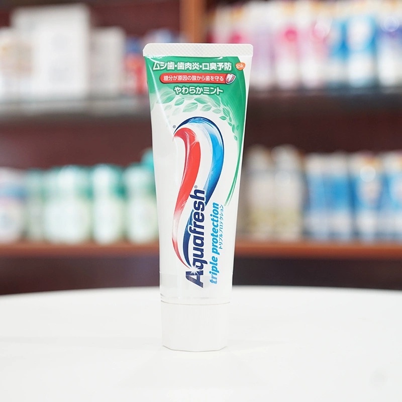Kem đánh răng Aquafresh hương bạc hà Nhật Bản 140g