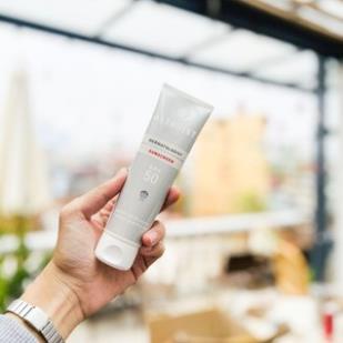 Kem chống nắng cho da nhạy cảm Altruist Dermatologist Sunscreen